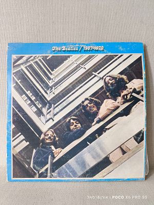 אלבום האוסף 
"The Beatles" 
1967-1970 
של להקת הביטלס האלבום הכחול 