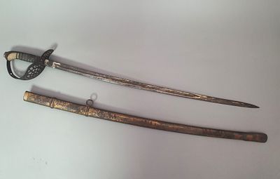 חרב צבאית אנגלית ידית מעור של חתול ים, מגן יד עם עבודת ניסור איכותית, נדן ברזל. סוך המאה ה19. 