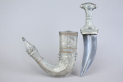 חאנג'אר (פגיון) ג'מביה תימנית מאיזור ה THIAMA בגבול תימן וערב הסעודית לאורך חופי הים האדום. 