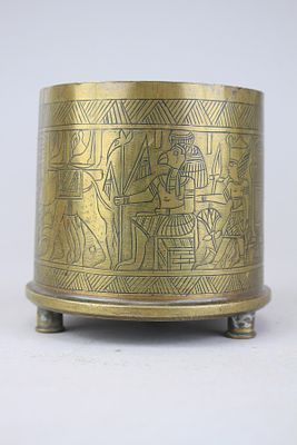 מזכרות מירושלים שנוצרו והתפרסמו מייד אחרי כיבוש העיר בידי הצבא הבריטי. תרמיל של פגז תותח 1917 