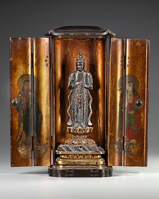 A JAPANESE WOOD LACQUER TRAVELLING SHRINE, ZUSHI, MEIJI PERIOD, 19TH CENTURY. The black laquer 