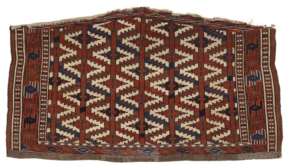 AN ASMALYK-TEKKE CARPET, CIRCA 1900. An ASMALYK - TEKKE carpet from Central Asia West Turkestan 
