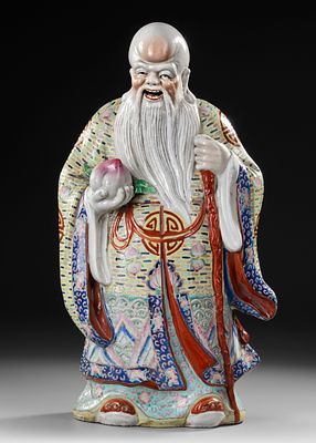 LARGE CHINESE FAMILLE ROSE FIGURE, 19TH / 20TH CENTURY. A finely modeled and brightly enameled 