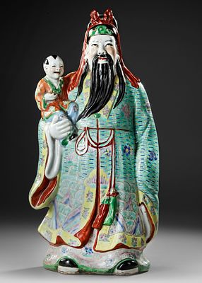 LARGE CHINESE FAMILLE ROSE FIGURE, 19TH / 20TH CENTURY. A finely enameled porcelain figure 