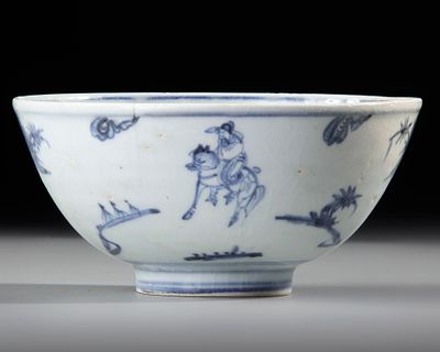 CHINESE BLUE AND WHITE BOWL, MING DYNASTY, ca 1600. A finely painted blue and white porcelain 