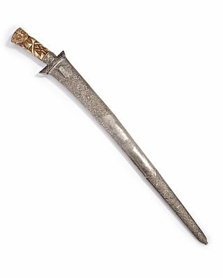 A SILVER SWORD, MALAYSIA, 19TH CENTURY. Featuring a finely engraved scabbard decorated with 