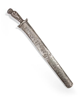 A SILVER KRIS, MALAYSIA, 19TH CENTURY. With a finely crafted silver hilt and scabbard. The 