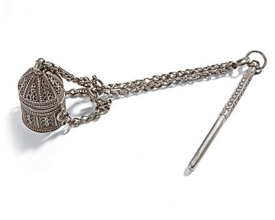 A SILVER KOHL MINIATURE CONTAINER, OMAN, 19TH CENTURY. A 19th-century Omani silver kohl 