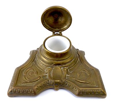 קסת דיו עתיקה ארט נובו מברונזה רוחב 12 ס"מ גובה 5 ס"מ