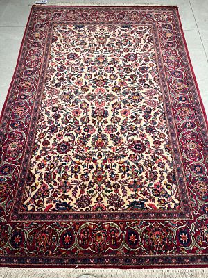 שטיח פרסי ישן קלאסי עבודת יד מיוחד מידה 205X133 ס"מ
( השטיח ישלח לבית הקונה ללא עלות משלוח )