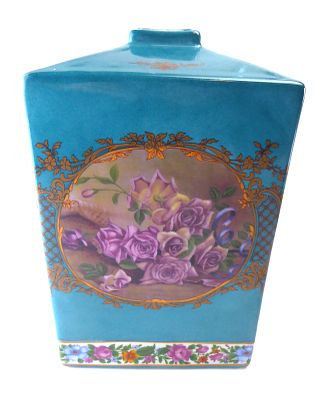 אגרטל פורצלן ישן וגדל מימדים בגוון תורכיז מעוטר בהדפסי שושנים ופרחי עלי זהב גובה 28 ס"מ רוחב 16 