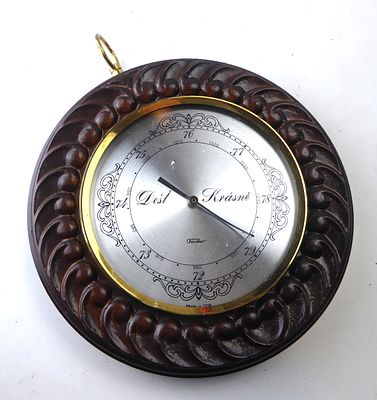 ברומטר רטרו תוצרת מזרח גרמניה קוטר 21 ס"מ עץ ומתכת וזכוכית מצב שלם