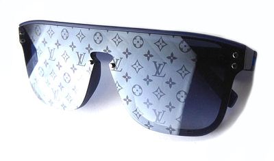 LOUIS VUITTON משקפי שמש יוקרתיות במצב חדש עם הניירת והקופסא המקורית והקופסא החיצונית הדפס 