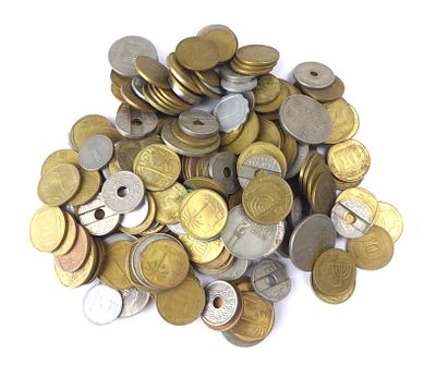 לוט מטבעות ישראל תקופות שונות ואסימונים משקל 900 גרם