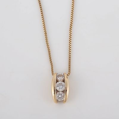 14K GOLD CHAIN with (3) DIAMOND PENDANT. 14K box link chain with standard lobster clasp; 14K 