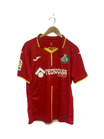A stranger - Getafe CF official “Florentino” shirt. Red game shirt with yellow details. Tecnocasa 