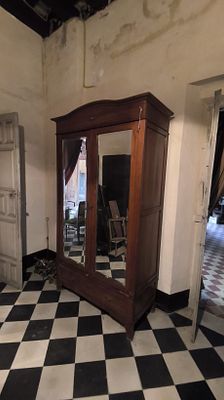 c. 1900 - Arts & Craft style wardrobe. All these items must be collected from the house in person; 