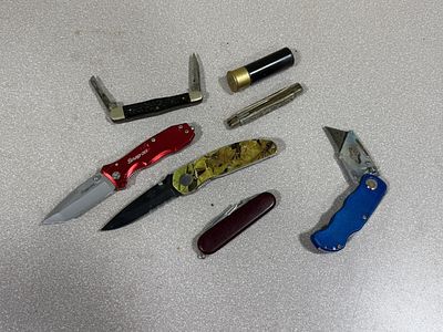 Pocket Knives — assorted, some in need of repair