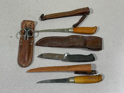 Fishing and Hunting Knife Lot — assorted