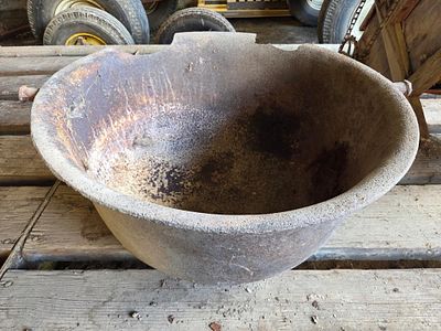 WEST OF MEEKER PICKUP- Large Cast Iron Cauldron