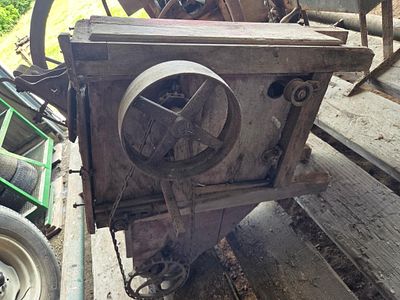 WEST OF MEEKER PICKUP- Antique Industrial Power-Driven Wood and Cast-Iron Corn Sheller. This 