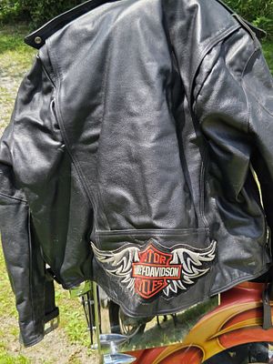 KENTON AREA PICKUP- Harley-Davidson Men's Medium Leather Motorcycle Jacket with Winged Logo Patches