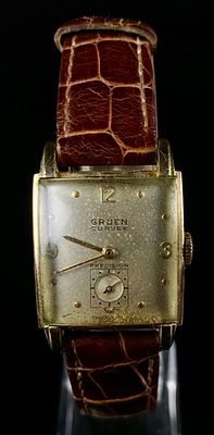 Gruen Curvex Precision 10K Gold-Filled Men's Wristwatch. A Gruen Curvex Precision 10K 