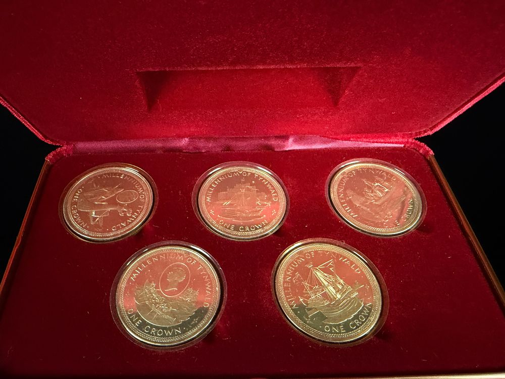Isle of Man 1979 Millennium of Tynwald Solid Sterling Silver Proof Five Crowns Set. A collection 