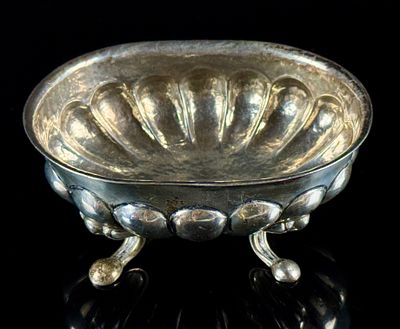 A Sanborns Mexico Sterling Silver Footed Center Bowl 5.9 Ozt. A sterling silver footed bowl 