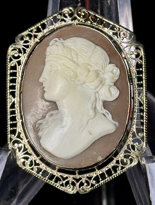 14K Gold Filigree Shell Cameo Convertible Brooch Pendant. A single antique convertible brooch 