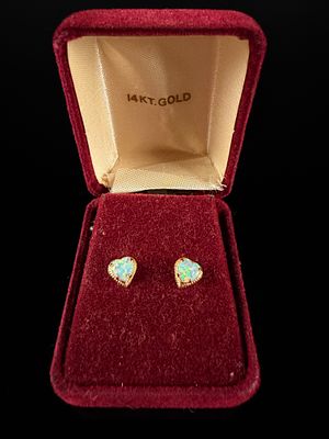 A Pair of 14KT Yellow Gold and Lab-Created Opal Heart Stud Earrings. A pair of 14KT yellow gold 