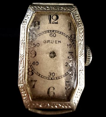Art Deco Gruen Guild 14K White Gold Filled Ladies Wristwatch. A Gruen Guild Art Deco ladies 