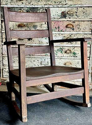 Stickley Bros. Co. Quaint Furniture Mission Oak Rocking Chair. This American Arts and Crafts 