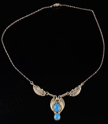 Vintage Navajo Sterling Silver and Turquoise Leaf Motif Pendant Necklace. A vintage Navajo-style 