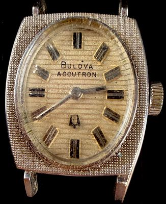 Bulova Accutron 10K Rolled Gold Plate Ladies Wristwatch 1975. A vintage Bulova Accutron ladies 