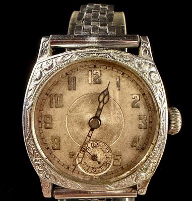 Vintage Art Deco Silver-Tone Tonneau Wristwatch with Engraved Case. This is a vintage Art Deco 