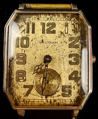 Vintage Waltham Art Deco Silver-Tone Wristwatch, Not Running. This vintage Waltham wristwatch 