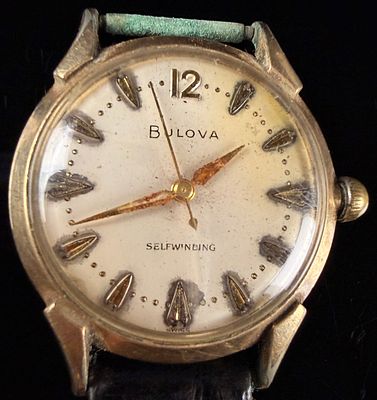 Vintage 1960 Bulova Self-Winding 10K Rolled Gold Plate Wristwatch. This vintage Bulova automatic 