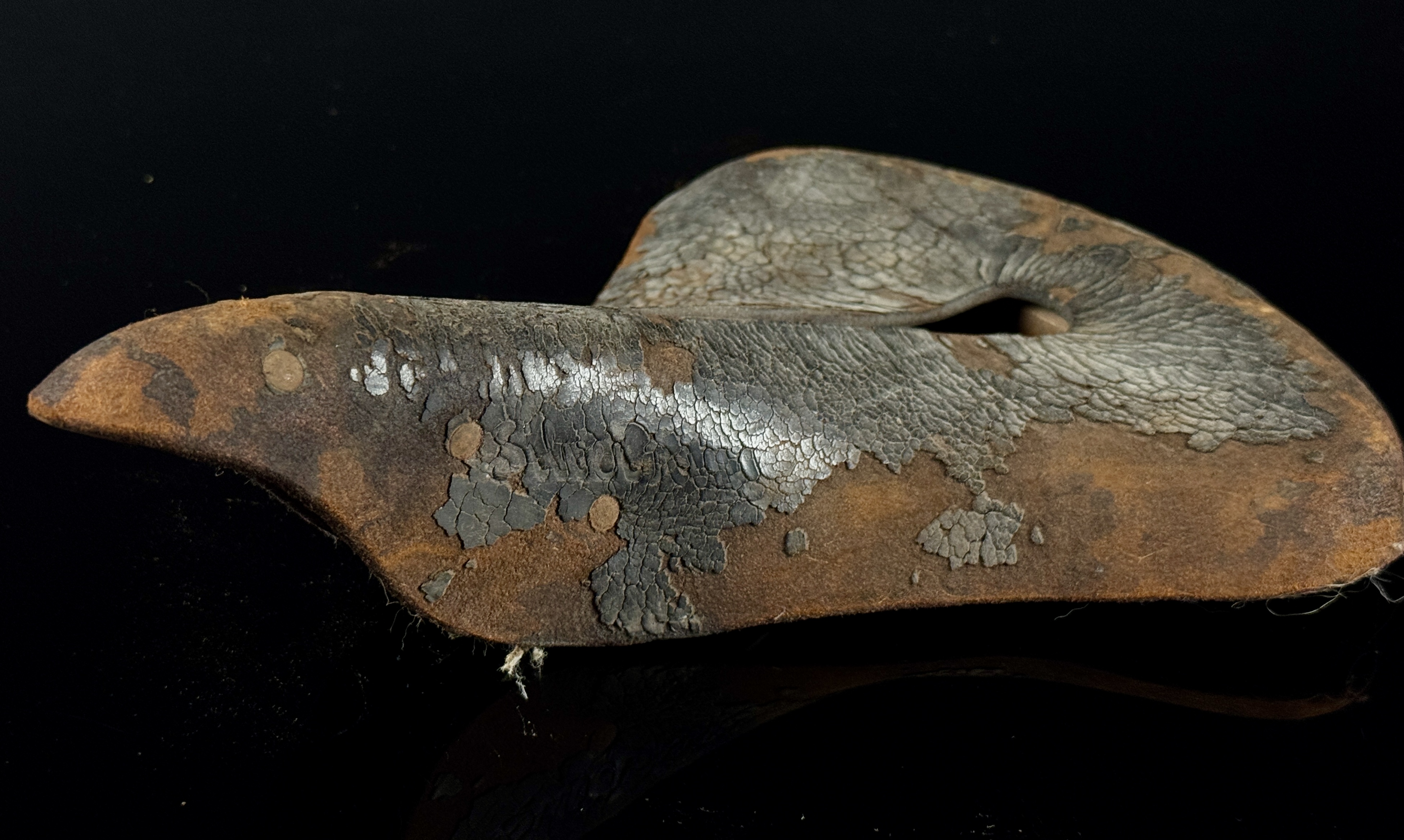 Antique Persons-Majestic Manufacturing Company Split-Top Leather Bicycle Saddle
