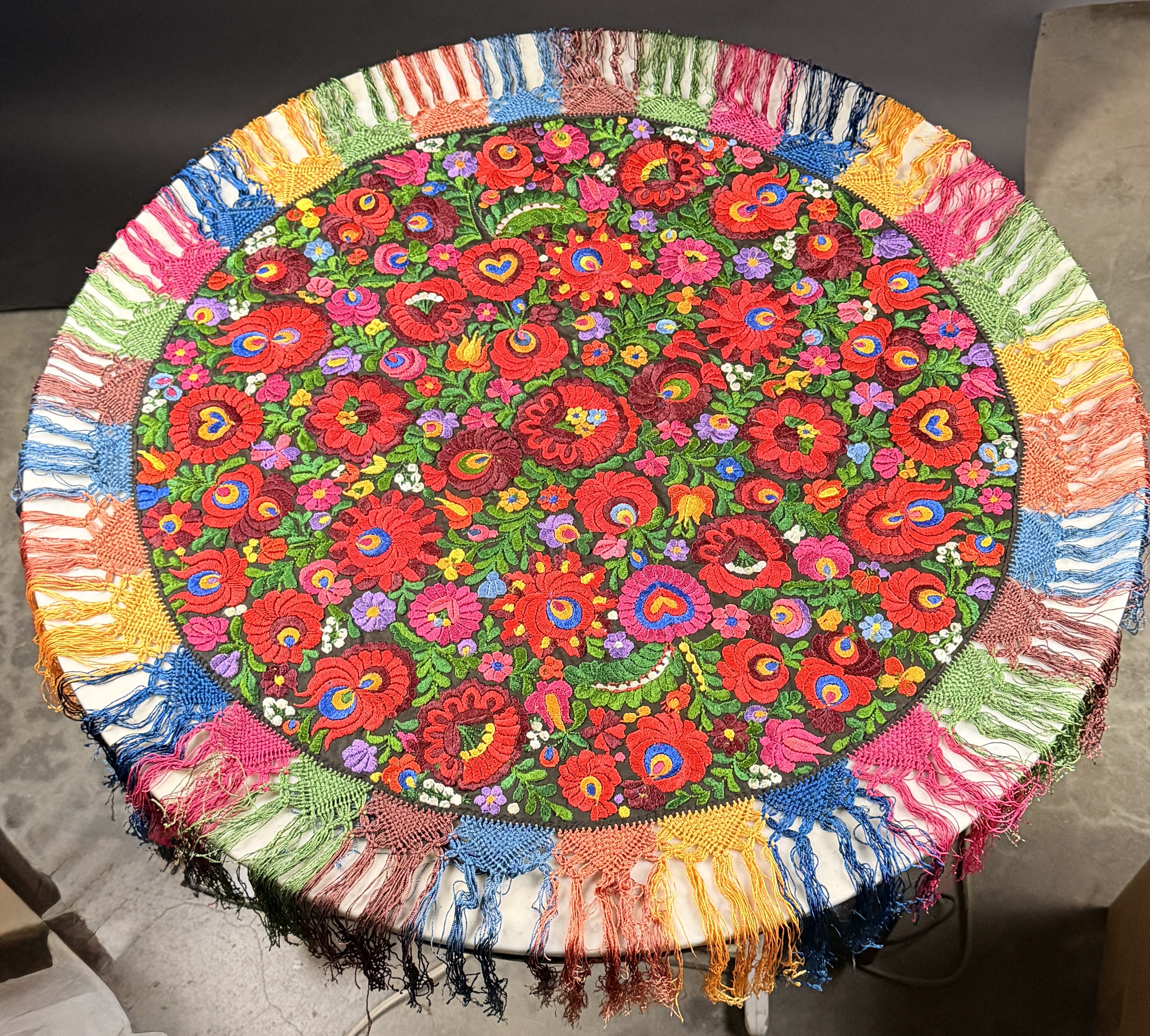 Hungarian Matyó Embroidered Circular Table Topper with Macramé Fringe