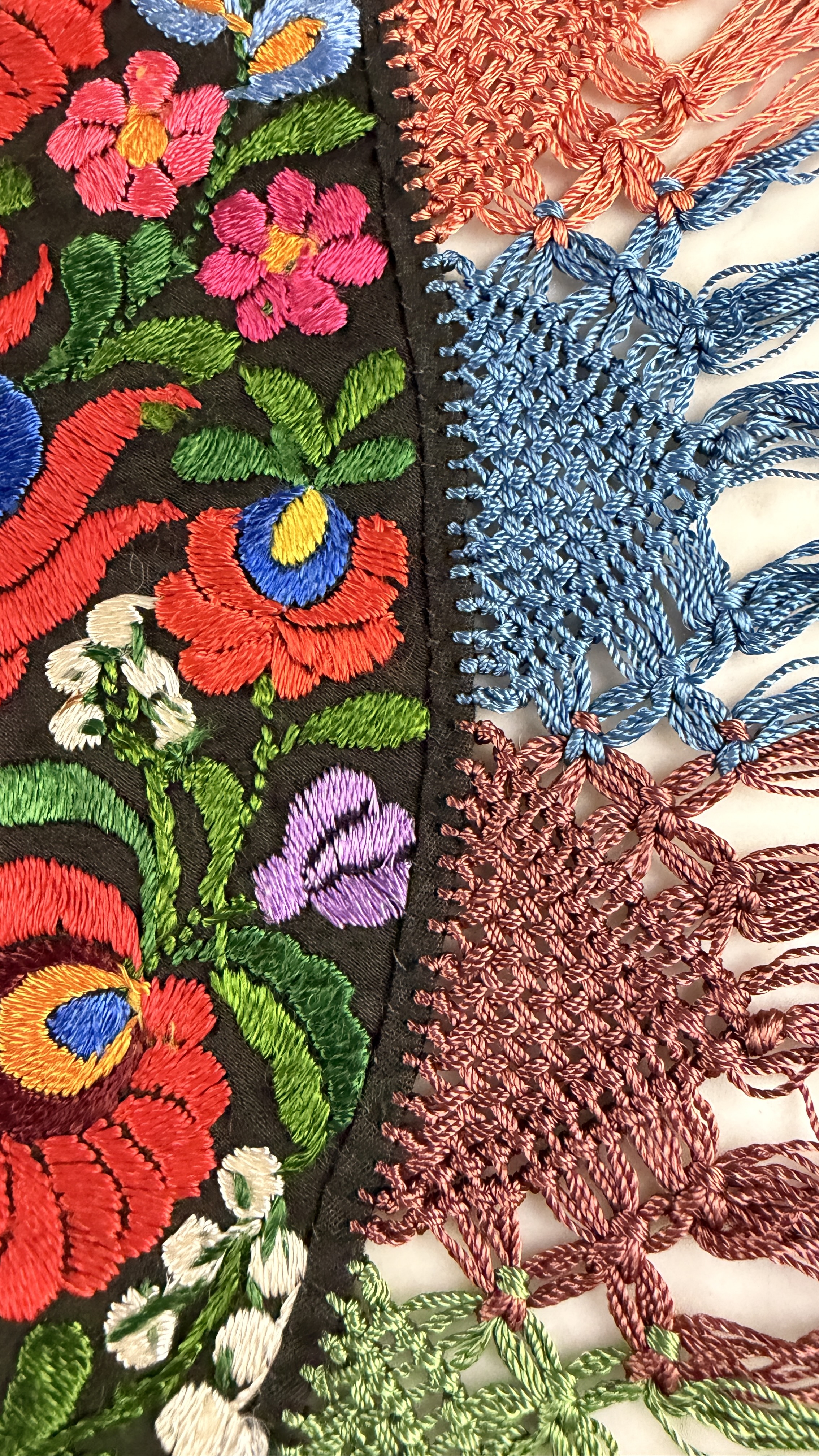 Hungarian Matyó Embroidered Circular Table Topper with Macramé Fringe
