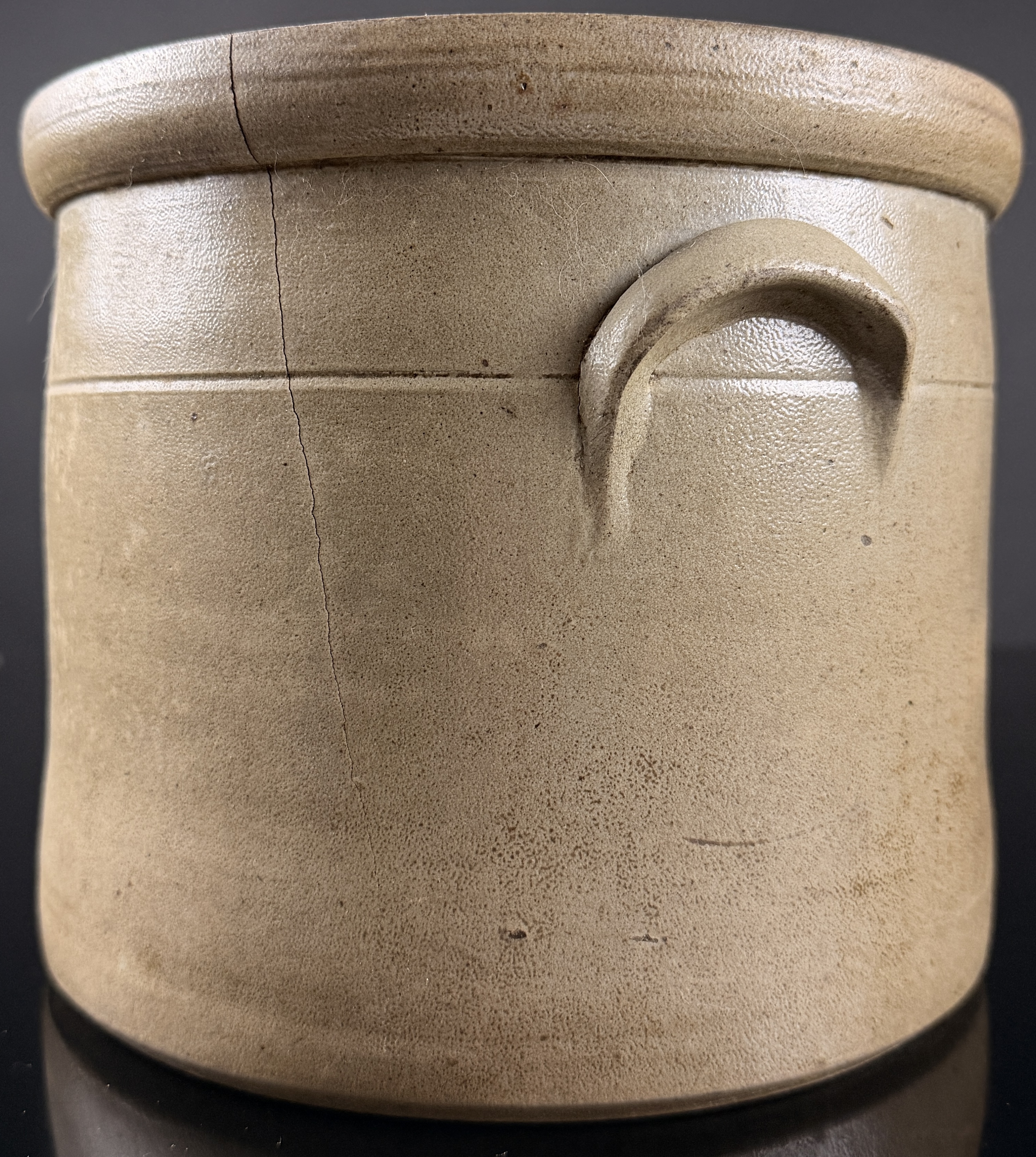 Evan R. Jones Pittston, PA Cobalt-Decorated Salt-Glazed Stoneware Cake Crock