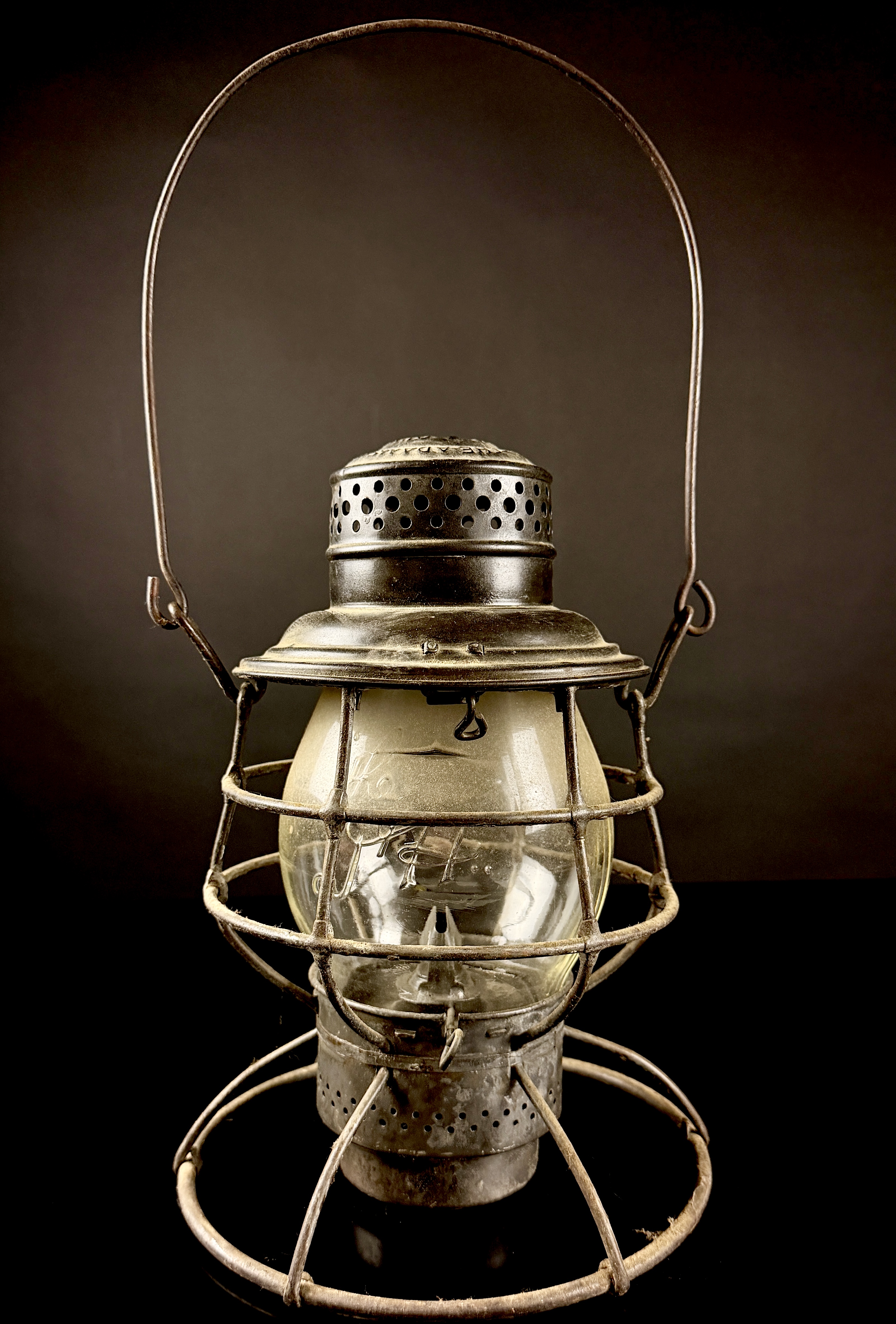 Adlake Reliable Railroad Lantern Delaware and Hudson Company D and H Co