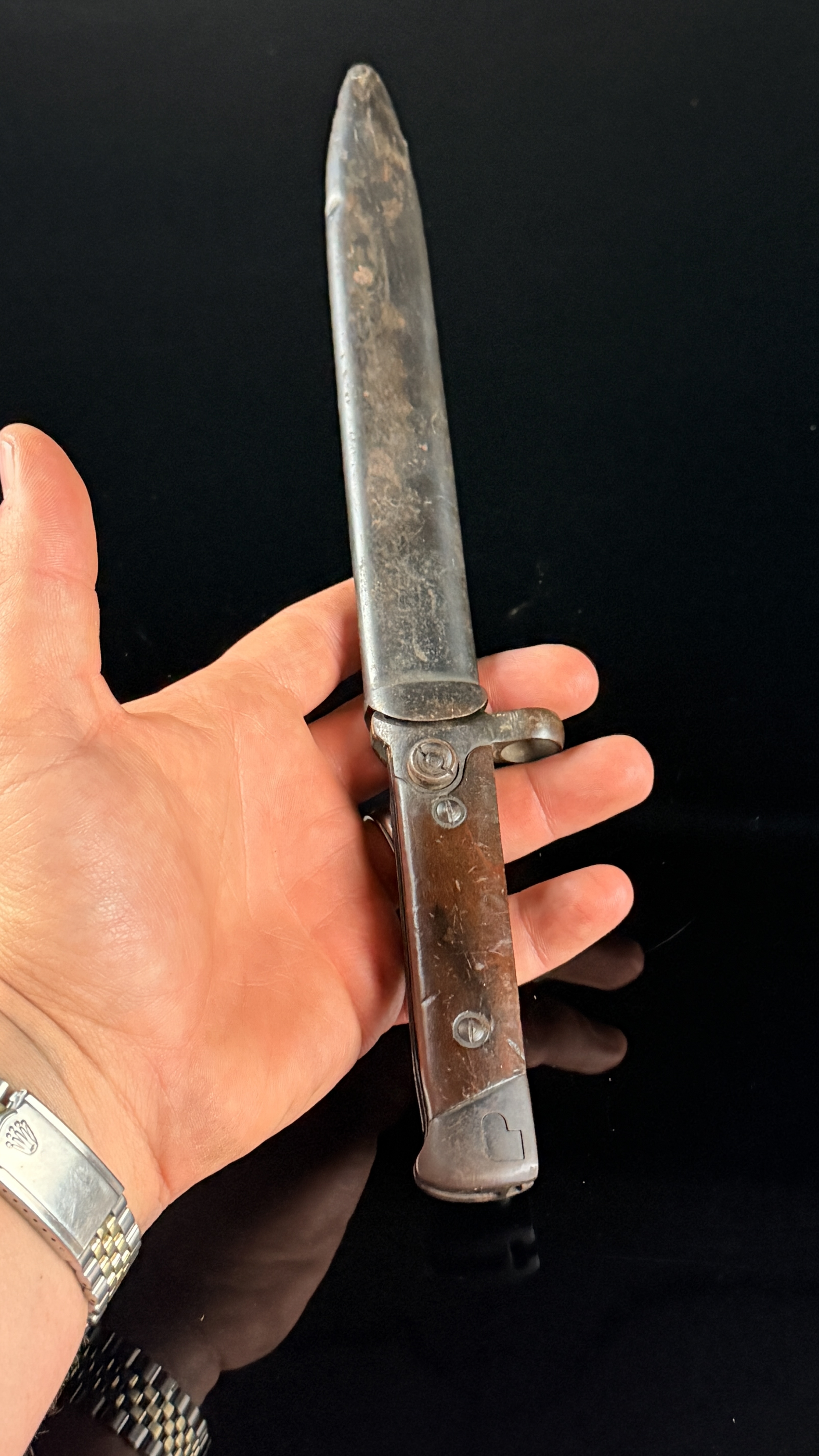 Italian Model 1891/38 Carcano Folding Bayonet and Scabbard