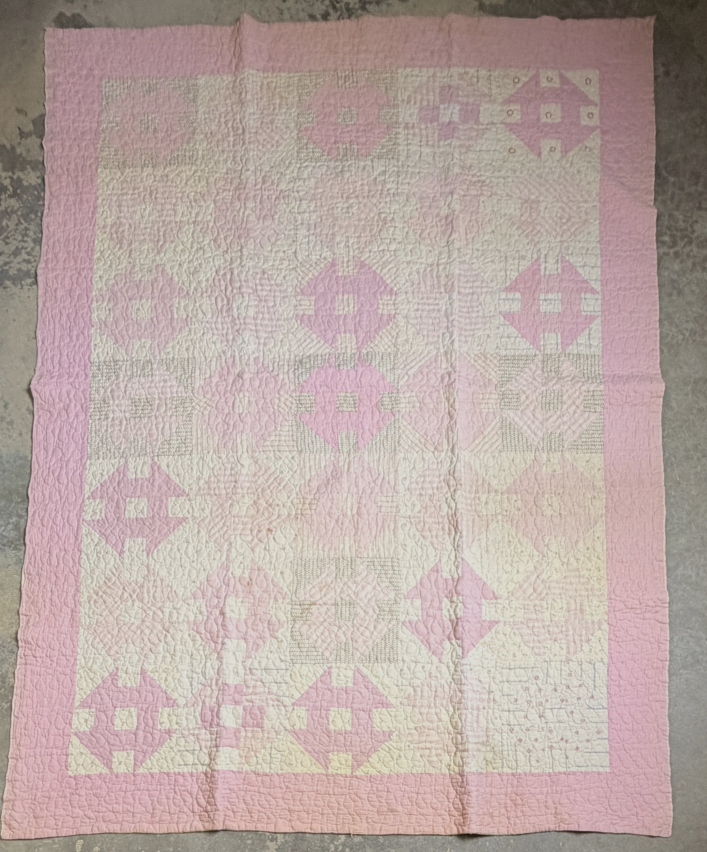 Mid-20th Century American Pieced Cotton Quilt in Churn Dash Pattern