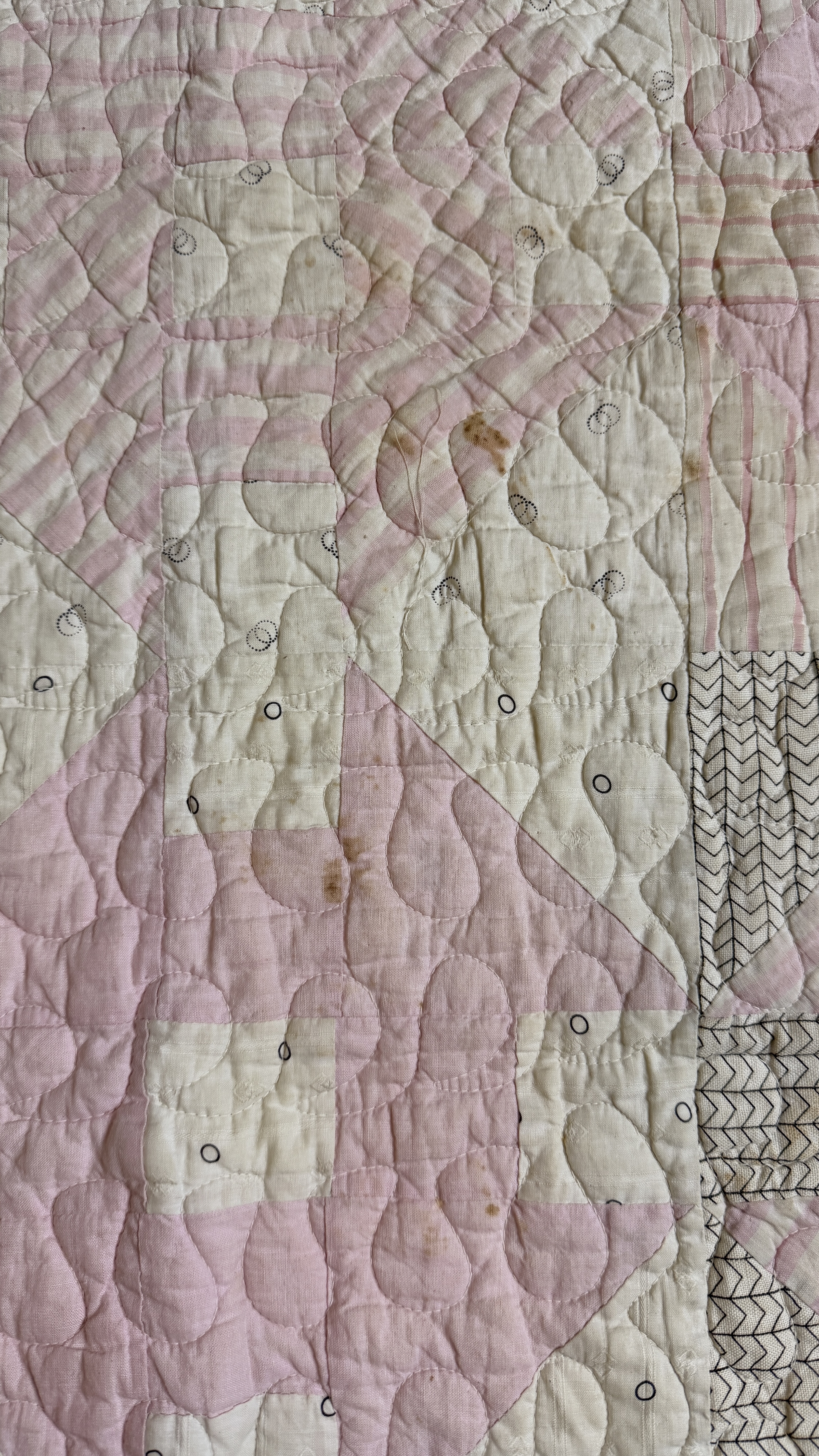 Mid-20th Century American Pieced Cotton Quilt in Churn Dash Pattern