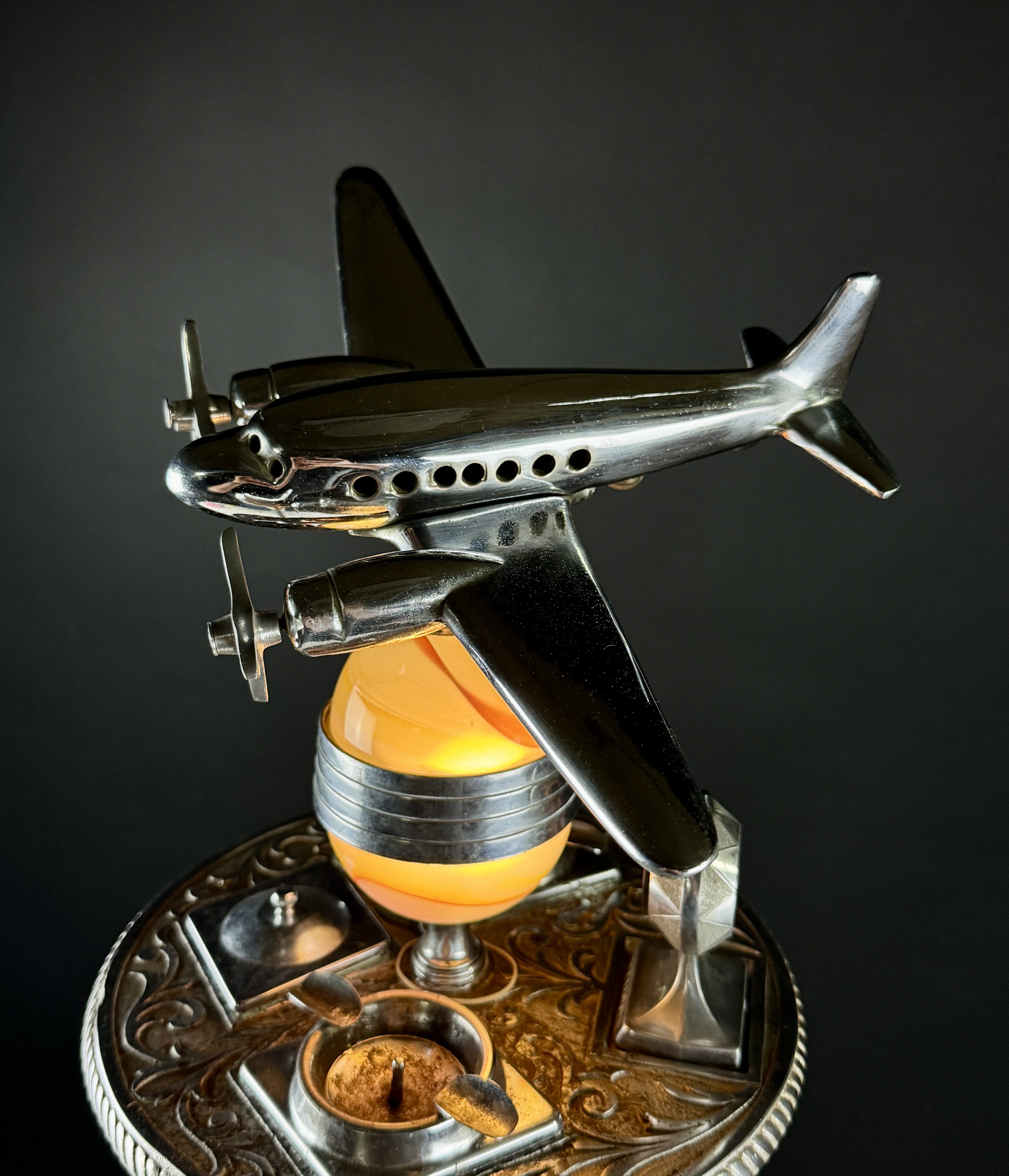 Standard Electric Portable Lamp Co. Art Deco Chrome and Slag Glass Airplane Smoker's Stand Floor Lamp