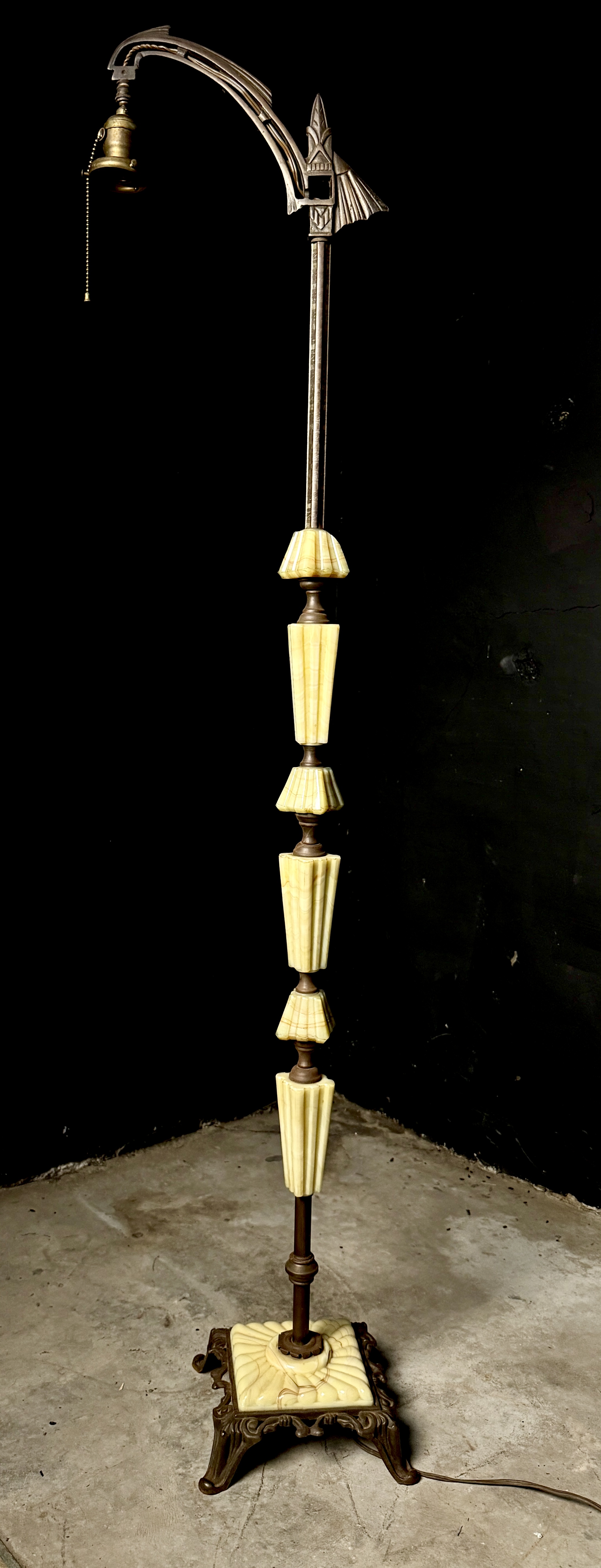 Art Deco UV-reactive/ fluoresce Slag Glass Lamp