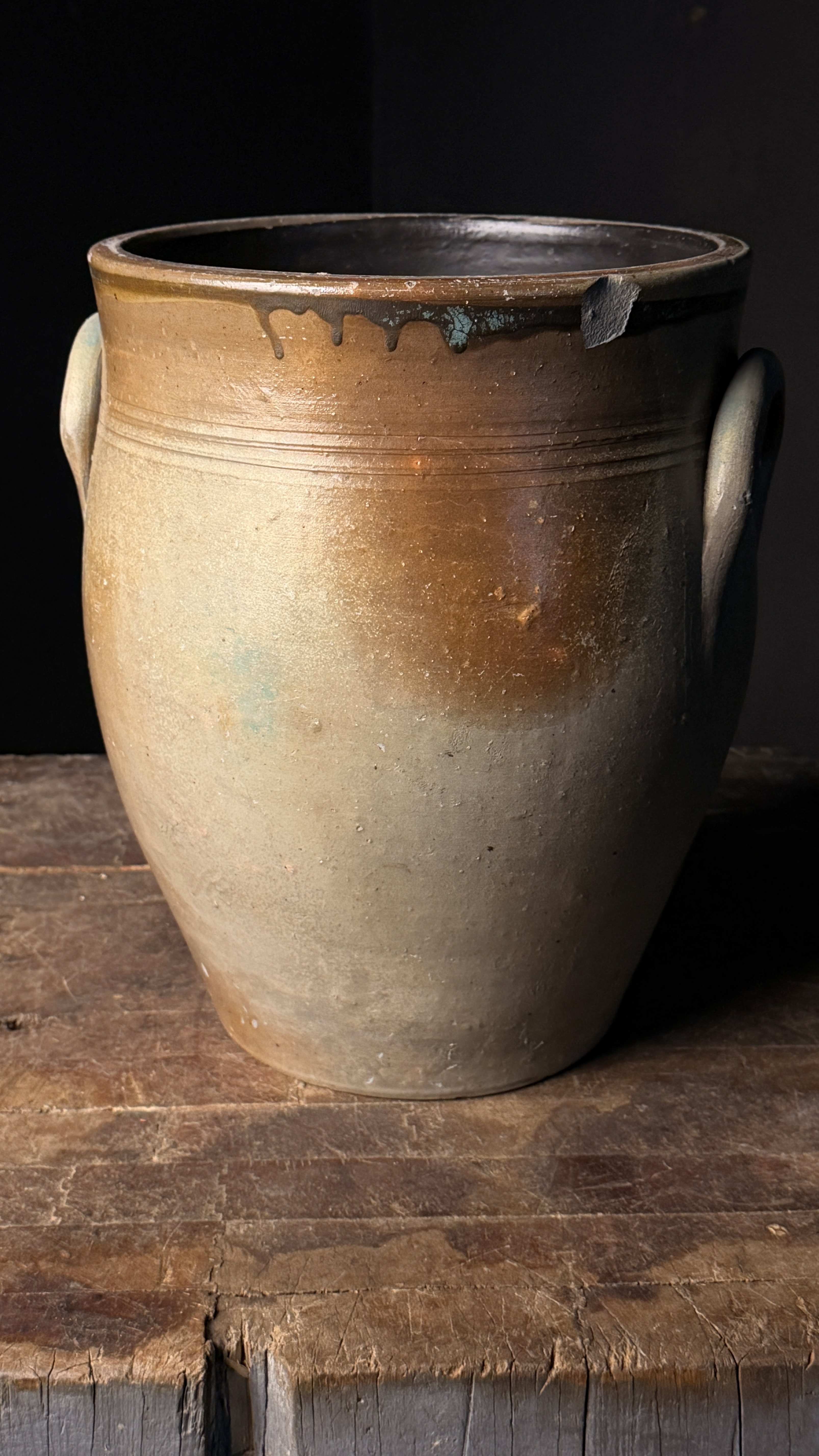Early Four-Gallon American Salt-Glazed Stoneware Crock