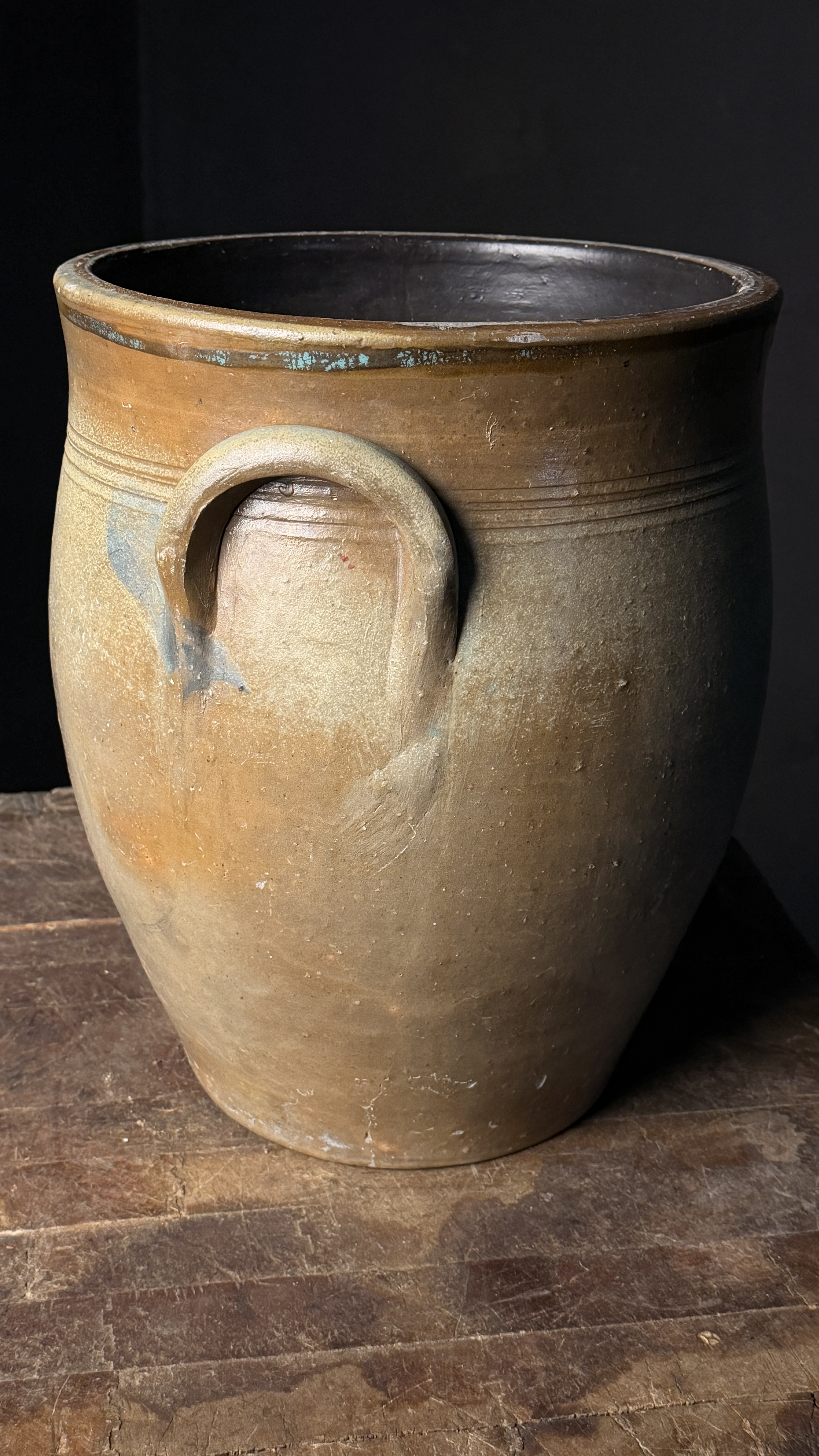 Early Four-Gallon American Salt-Glazed Stoneware Crock